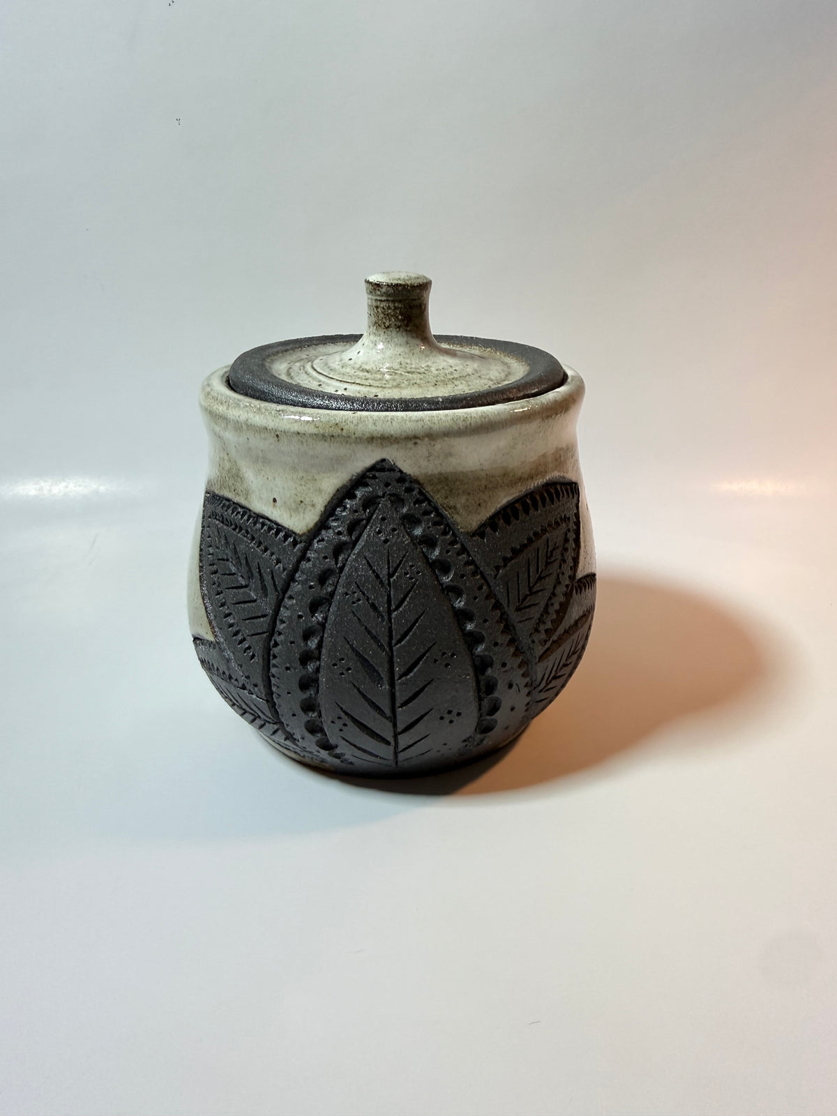 Laurel Leaf Carved Keeper Jar