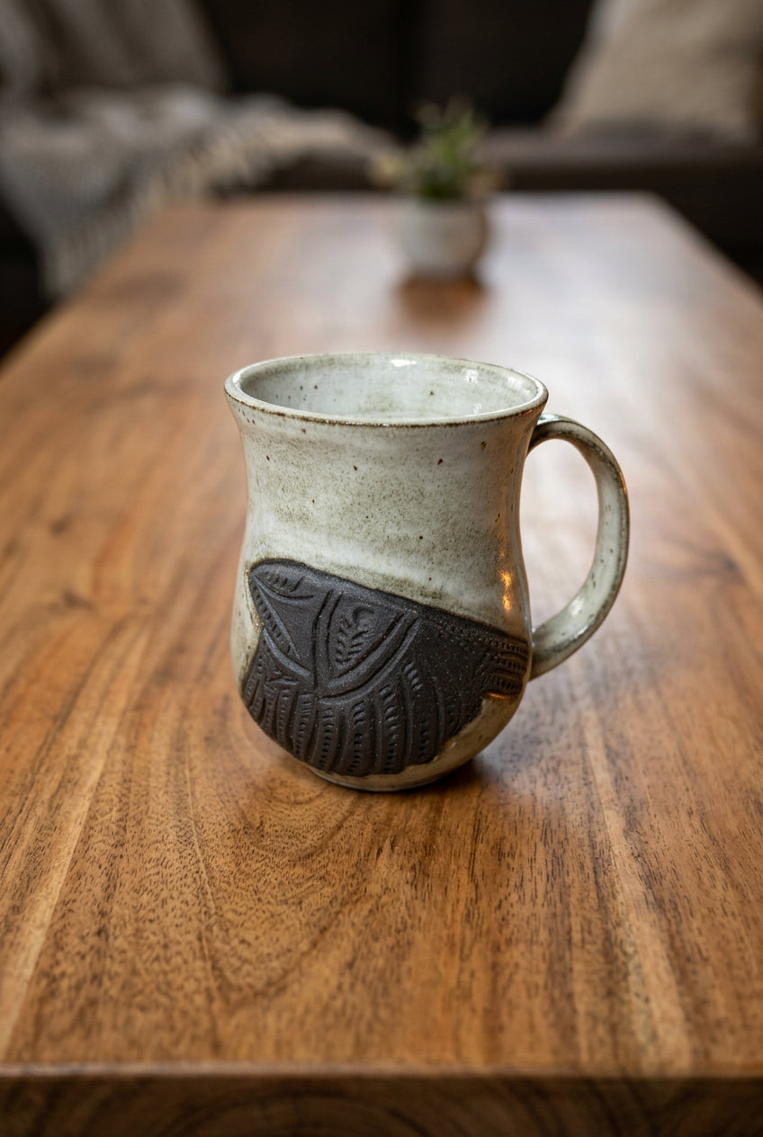 Salt and Pepper Birds of a Feather Carved Leaf Mug