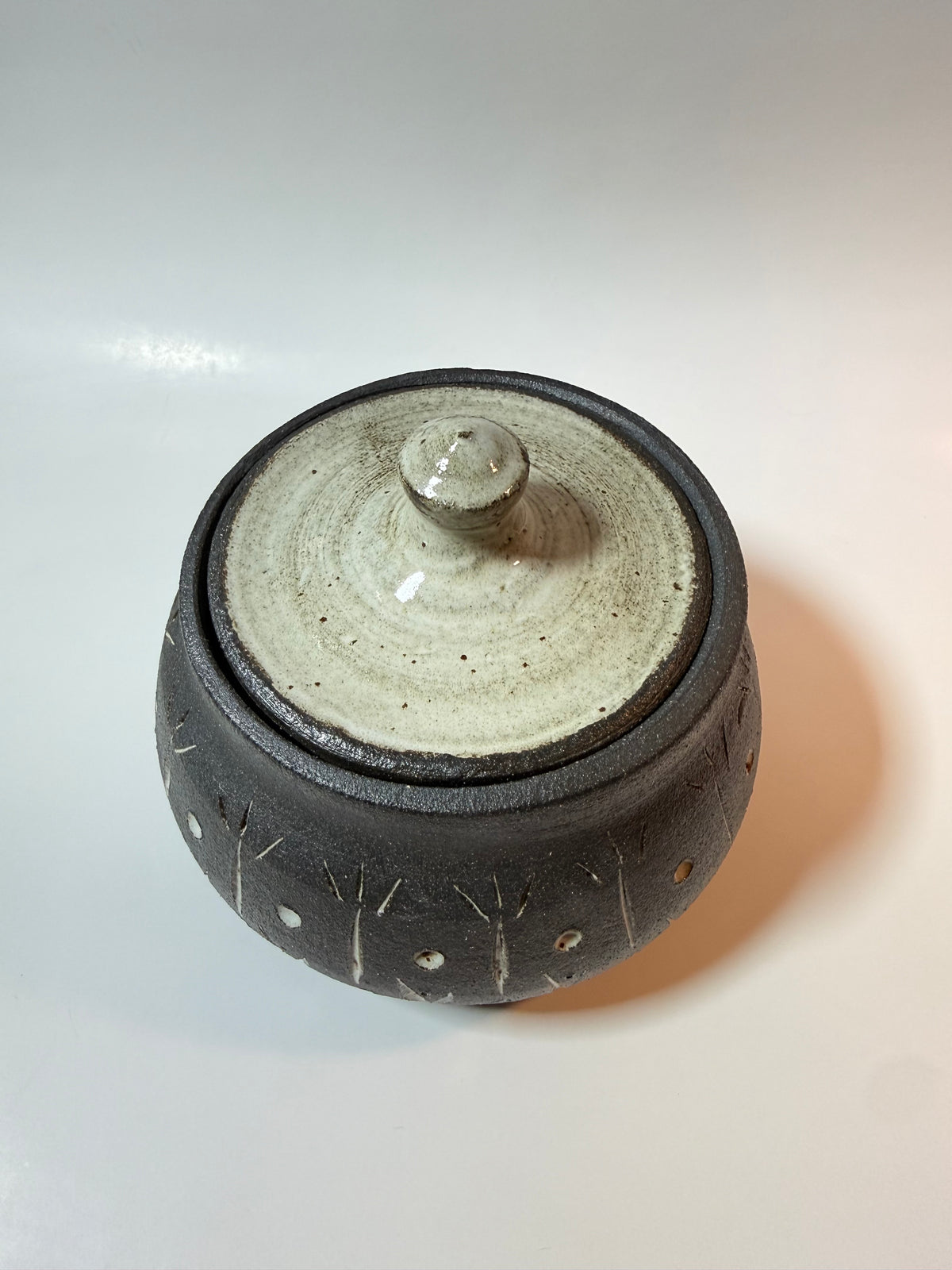 Charcoal Dot Carved Keeper